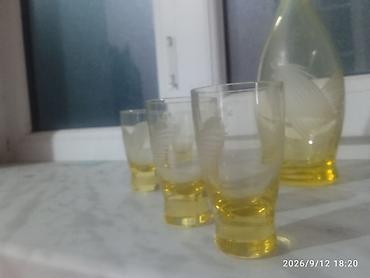 dilek şarı: Şüşə qrafin və stəkan dəsti - Tərkib: 1 ədəd qapaqlı qrafin + 6 ədəd — 6