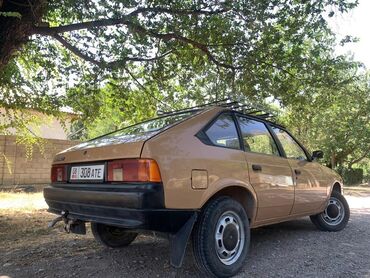 Москвич: Москвич 2141: 1990 г., 1.5 л, Механика, Бензин, Хэтчбэк — 17