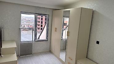 prefabrik ev satilir: Qaraçuxur qəs., 2 otaqlı, Yeni tikili, m. Neftçilər, 47 kv. m — 5