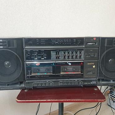 Динамики и колонки: 1 Акустика Sharp CP-310, (две колонки), высота 65 см, ширина 20 см,тип — 21