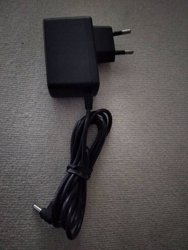 antena za tv: Adapter 220 V/4,5 V 1000 mA. za CD plejere i slicno,precnik utikaca