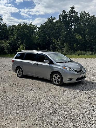 Транспорт: Toyota Sienna: 2017 г., 3.5 л, Автомат, Бензин, Минивэн — 2