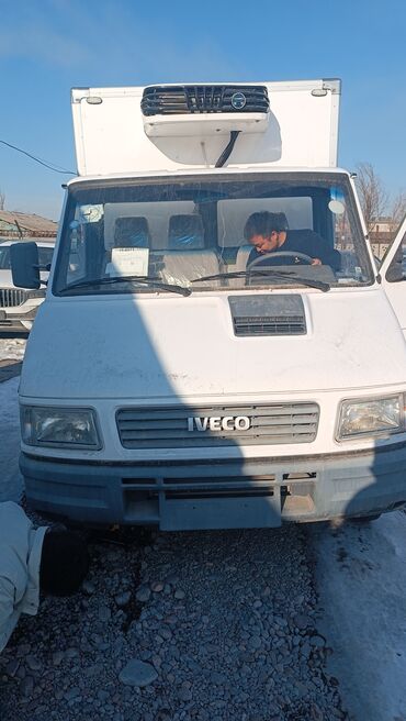 машина холодилник: Легкий грузовик, Iveco, Стандарт, Новый