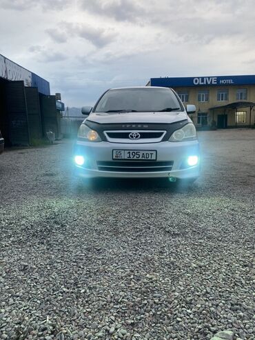 мерседес сапог грузовик: Toyota Ipsum: 2003 г., Универсал