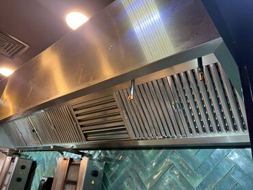 Dönər aparatları: Salam. Gənclik Mallda bağlanmış restoranın avadanlığı satışa — 14