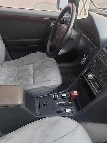 Avtomobil satışı: Mercedes-Benz 220: 2.2 l | 1994 il Sedan — 3