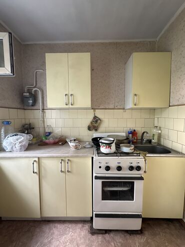 кухний набор: Газ плита жана кухонный шкафтар кошулуп комплект болот