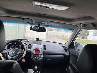 park maşnı: Kia Soul: 2 l | 2011 il Krossover — 8