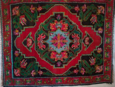 туркменские ковры ручной работы: Ковер Б/у, Советский, 160 * 200, Шерсть, Сделано в Кыргызстане