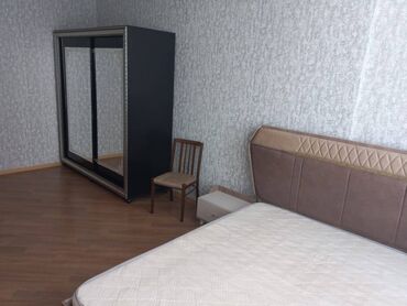 Uzunmüddətli kirayə mənzillər: Səbail rayonu, 20-ci sahədə Socarin binasında 18 mərtəbəli binanın — 5