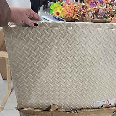 Podloge za igru: 01. Podne dečije puzle
60*60cm
U paketu 4 kom
Paket 2999 din.mj — 6