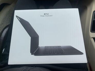 Клавиатуры: Клавиатура, Apple, Мембранная, Bluetooth, Проводное подключение, Размер: 100%