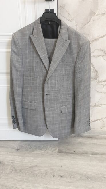 Kostyumlar: Kostyumlar — 8