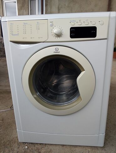 Швейные машины: Стиральная машина Indesit, 7 кг, Автомат, Без сушки