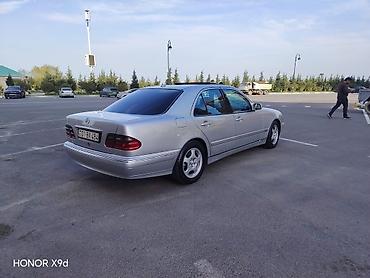Mercedes-Benz: Mercedes-Benz E-Class: 3.2 l | — 4