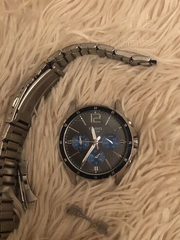 barter saat: İşlənmiş, Qol saatı, Casio, rəng - Gümüşü
