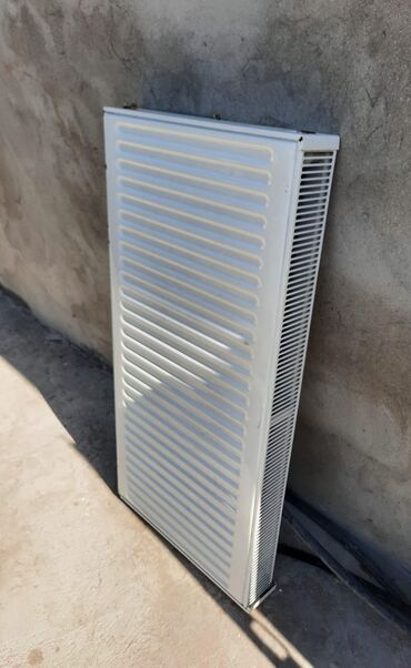 Radiatorlar: İşlənmiş Panel Radiator Ünvandan götürmə, Ödənişli quraşdırma
