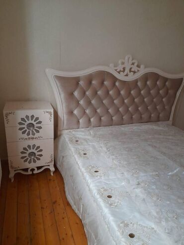 Həyət evləri və villaların satışı: Qaraçuxur qəs. 4 otaqlı, 100 kv. m, Orta təmir — 8