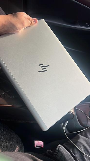 Ноутбуки HP: HP EliteBook 840 G5 — тонкий и лёгкий бизнес‑ноутбук с алюминиевым — 1