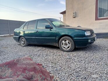 Volkswagen: Volkswagen Vento: 1995 г., 1.8 л, Механика, Бензин, Седан