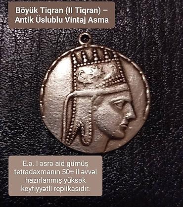 jeton: 3ədəd - Vintaj Medalyonlar və Antik Geyim Bəzəyi (50+ yaş) Hər biri — 2
