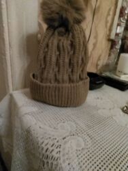 yeni lifcikler: Qadın üçün papağ təzədir