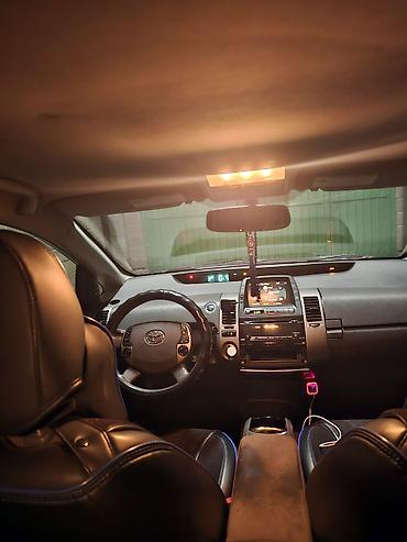 Toyota: Toyota Prius: 2008 г., 1.5 л, Гибрид — 9