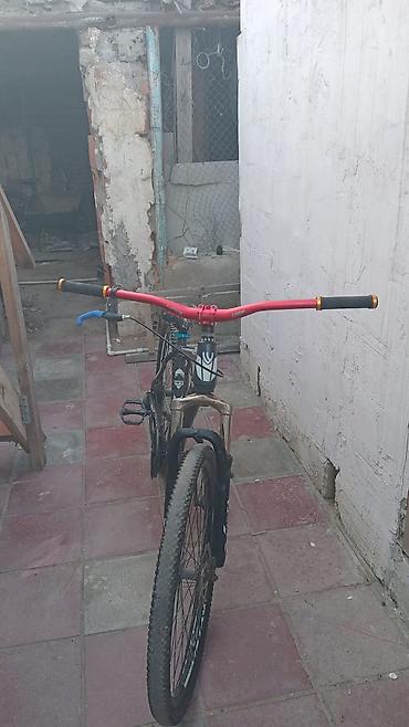 İdman və hobbi: Dağ velosipedi – VistA ZS50 (üstündə yazılıb) Xüsusiyyətlər: - — 1