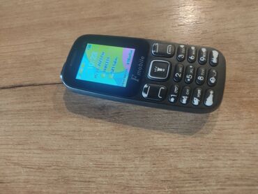 сотовый кнопочный телефон fly ff 281: F Mobile 2 nomre hec bir prablemi yoxdu islek telefondu isteyen elaqe