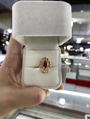 помолвочное кольцо: Кольцо на подарок для наших любимых бабушек 😘 Производство:Россия