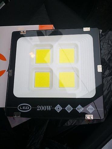 Rasveta: LED reflektori paneli neonke. Sa plavim svetlom ring paneli i — 8