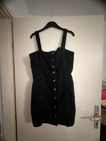 haljina 46: H&M XL (EU 42), bоја - Crna, Drugi stil, Na bretele