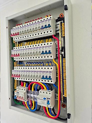 Электрики: Электрик | Установка щитков, Электромонтажные работы, Демонтаж электроприборов Больше 6 лет опыта — 9