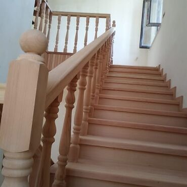 Qapıların təmiri: Qurudulmush taxtadan qapi ve pillekenleri yiqib ve yerinde — 8