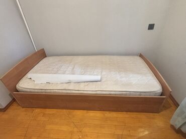 Кровати: Б/у, Односпальная кровать, Без подьемного механизма, С матрасом, Без выдвижных ящиков, Азербайджан