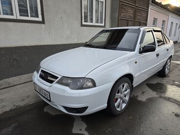 Daewoo: Daewoo Nexia: 2010 г., 1.5 л, Механика, Бензин, Седан