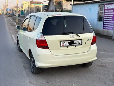 Honda: Honda Fit: 2001 г., 1.3 л, Вариатор, Бензин, Хэтчбэк