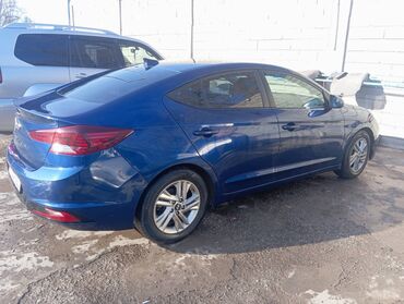 транспорты: Hyundai Elantra: 2018 г., 2 л, Типтроник, Бензин, Седан