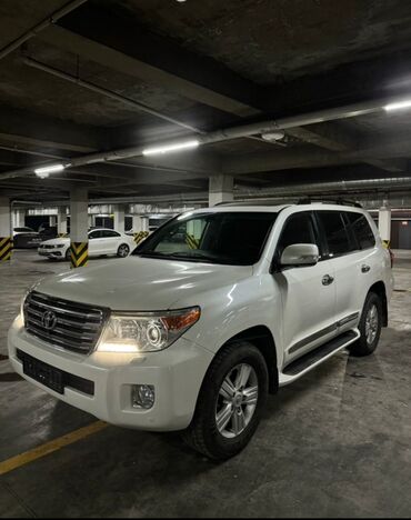 радиатор хова: Toyota Land Cruiser: 2014 г., 4.6 л, Внедорожник