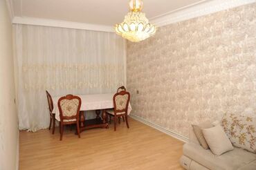 Köhnə tikili: Bakı, Yeni Günəşli Massiv A, 4 otaqlı, Köhnə tikili, m. Xalqlar Dostluğu, 90 kv. m — 2