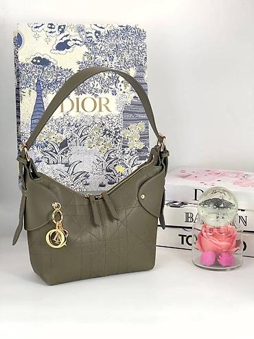 Torbe: Tašne 
pk — 6