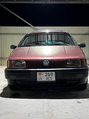 mers e210: Volkswagen Passat: 1990 г., 1.8 л, Механика, Газ, Седан — 1