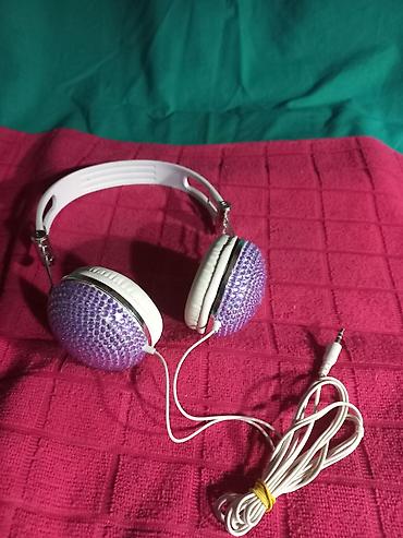 sansa mp3 player: Žičane on-ear slušalice sa dekorativnim ljubičastim kristalima - Tip — 1