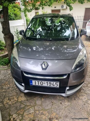 Μεταχειρισμένα Αυτοκίνητα: Renault Scenic: 1.1 l. | 2013 έ. | 250000 km. Χάτσμπακ