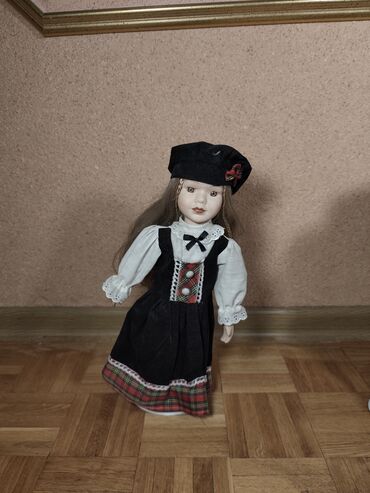 Figure: Set figura, bоја - Šareno, Upotrebljenо — 18