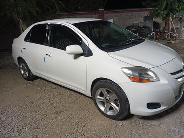 машины из бишкека: Toyota Yaris: 2008 г., 1.5 л, Механика, Бензин, Седан