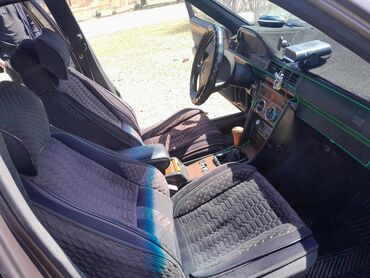 Mercedes-Benz: Mercedes-Benz E-Class: 1994 г., 2.2 л, Механика, Бензин, Седан — 8