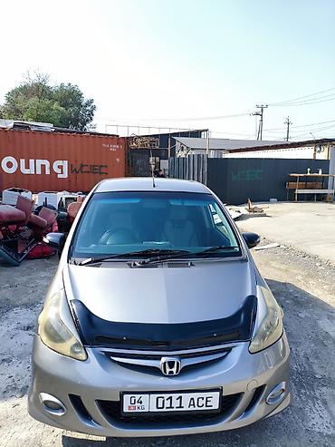 продаю люк: Honda Fit: 2002 г., 1.5 л, Вариатор, Бензин, Хэтчбэк — 8