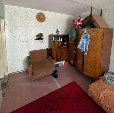 калык акиева московская 1 ком кв: 1 комната, 35 м², 104 серия, 2 этаж, Старый ремонт