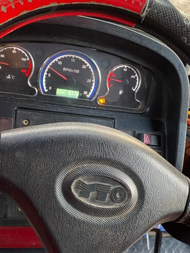 Другие тракторы: Трактор колесный YTO NLX954 (указание на капоте — NLX954). Основные — 8